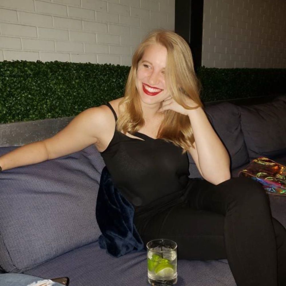 Meet your Posher, Nicole